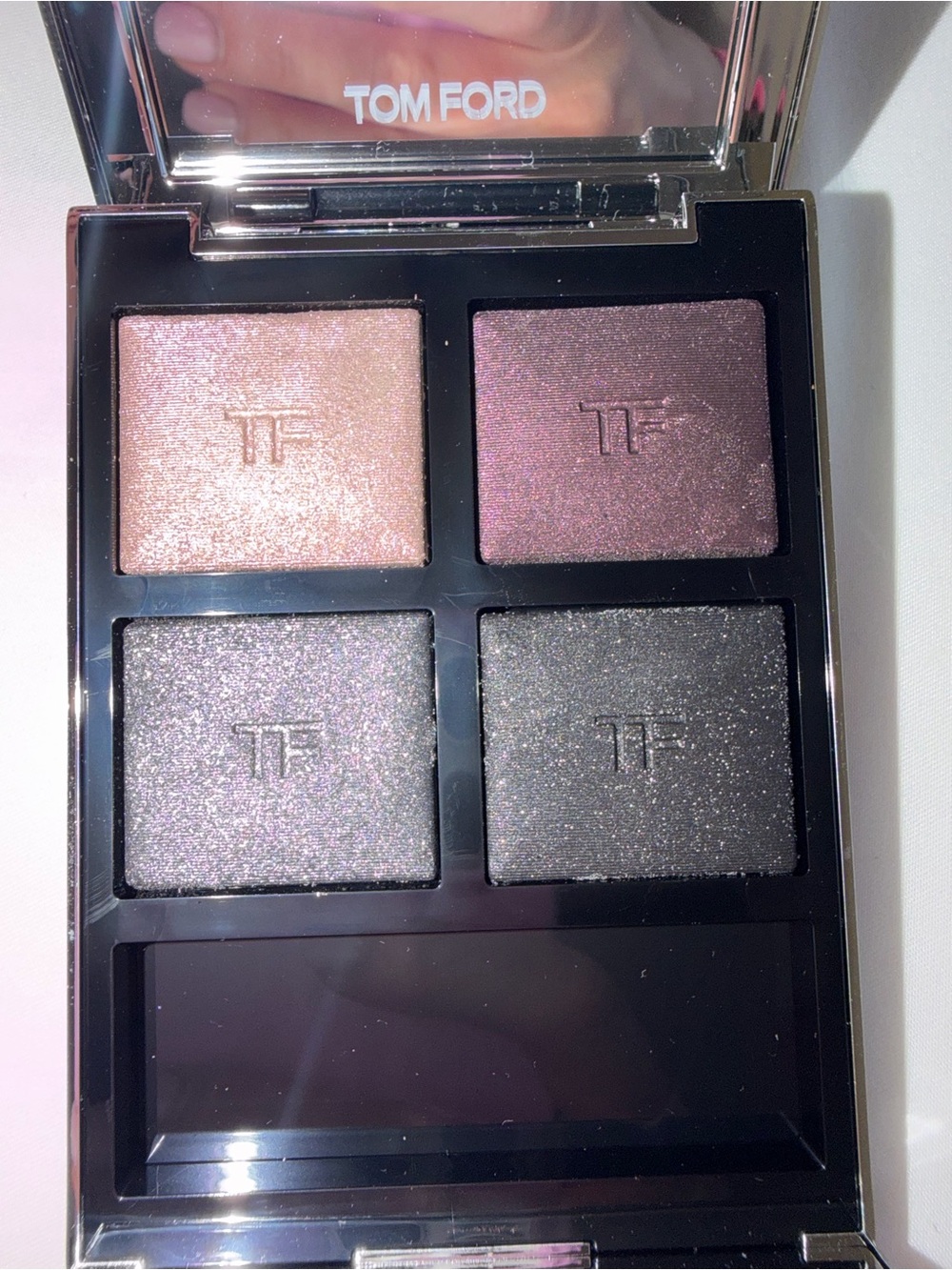 Tom Ford Shimmer Quad Extreme- in Pink, Plum, Silver & Charcoal